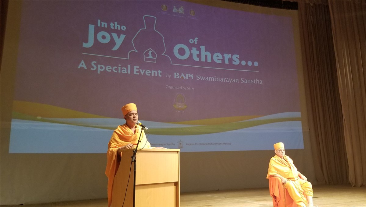 Brahmavihari Swami elaborated upon the values and wisdom of Russian and Indian cultures