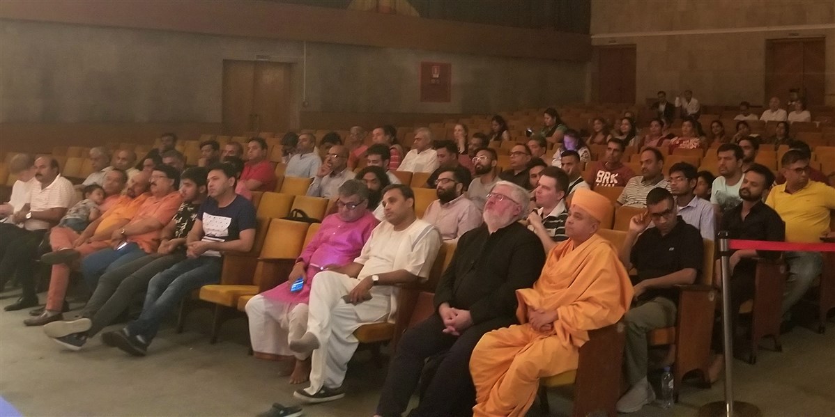 More than a hundred devotees and well-wishers gathered for the assembly