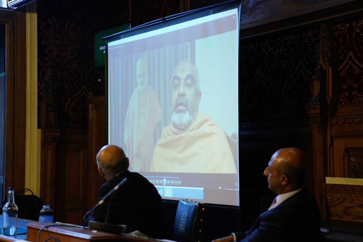 Yogvivek Swami conveyed Mahant Swami Maharaj's message, encouraging all Hindus to selflessly donate their organs after death to help others in need