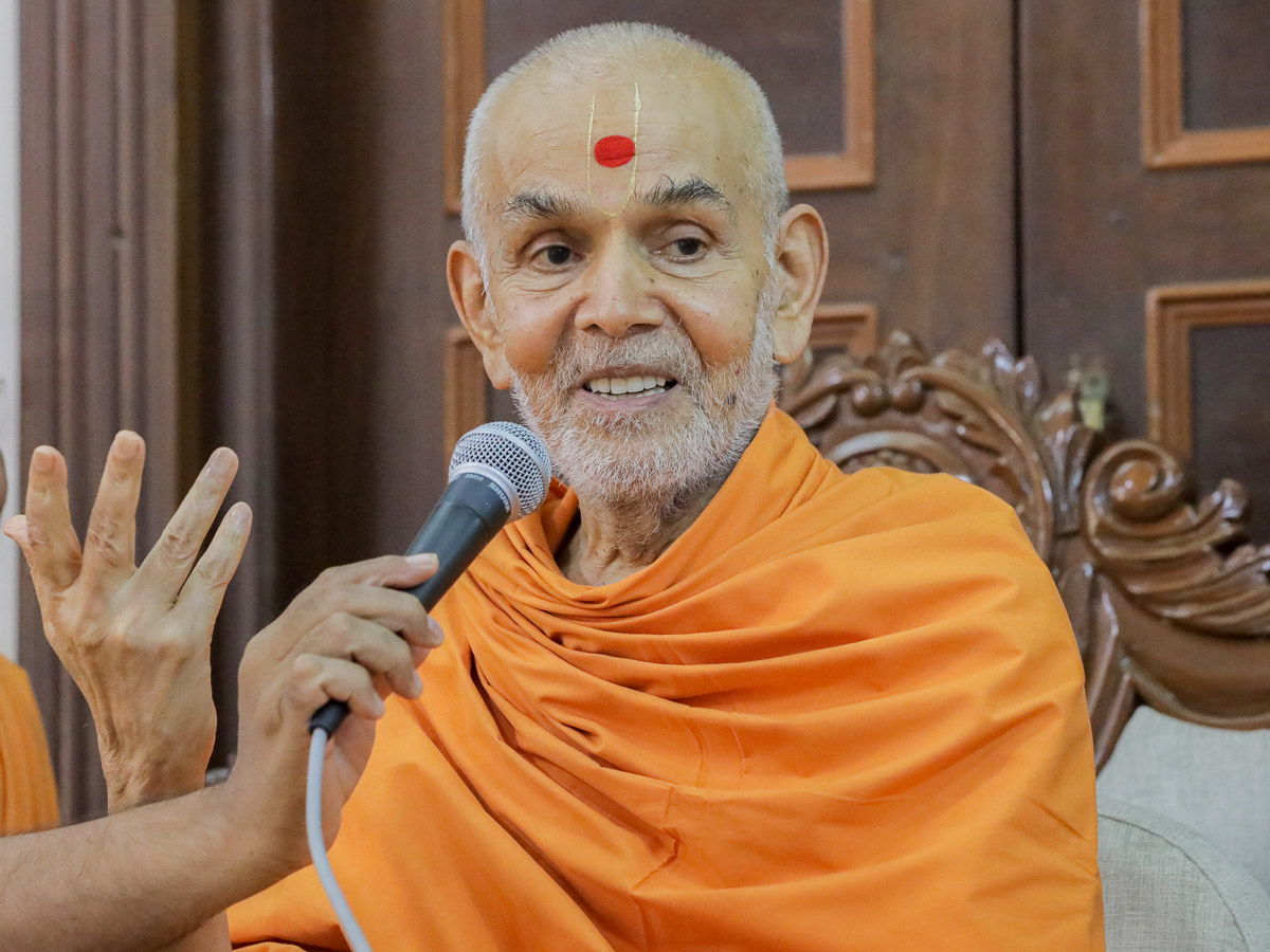 Swamishri recalls an incident involving Brahmaswarup Shastriji Maharaj