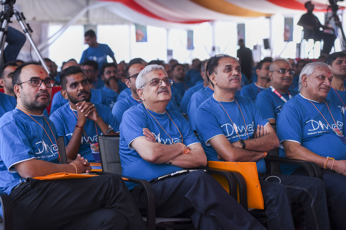 Karyakars during the shibir 
