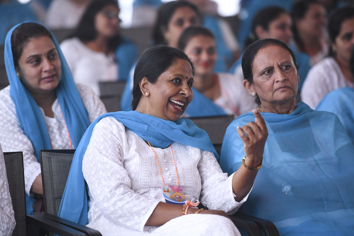 Karyakars during the shibir 