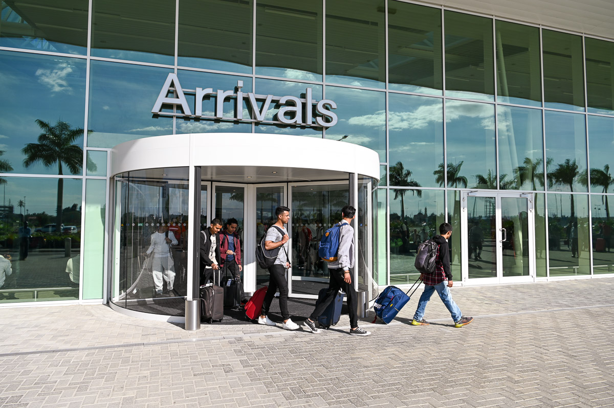 Kishores arrive at the airport for the Divyam Kishore-Kishori Shibir