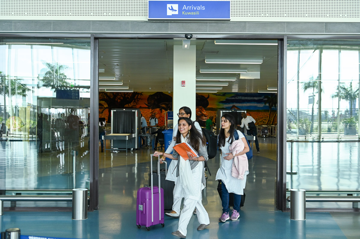 Kishoris arrive at the airport
