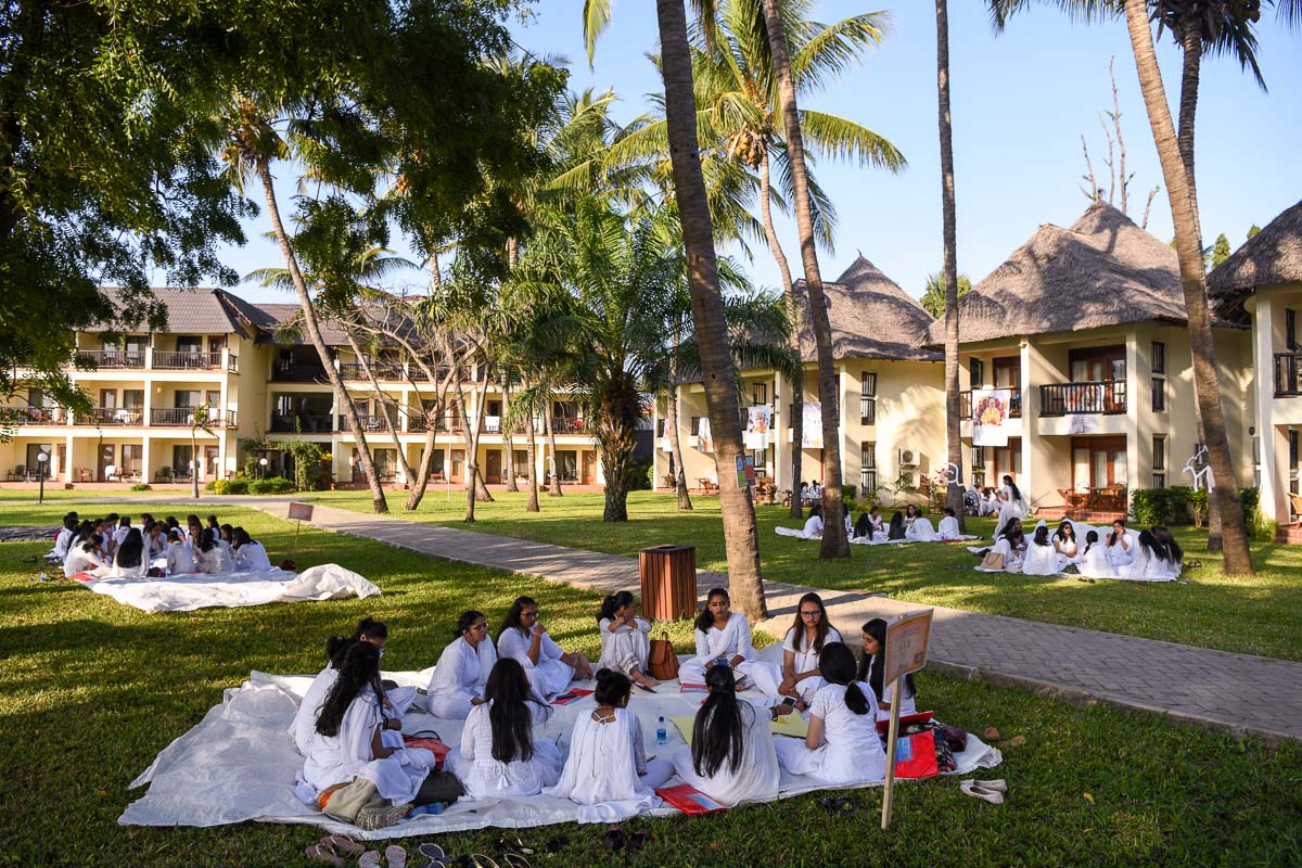 Kishoris during the shibir