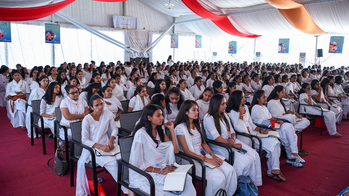 Kishoris during the shibir