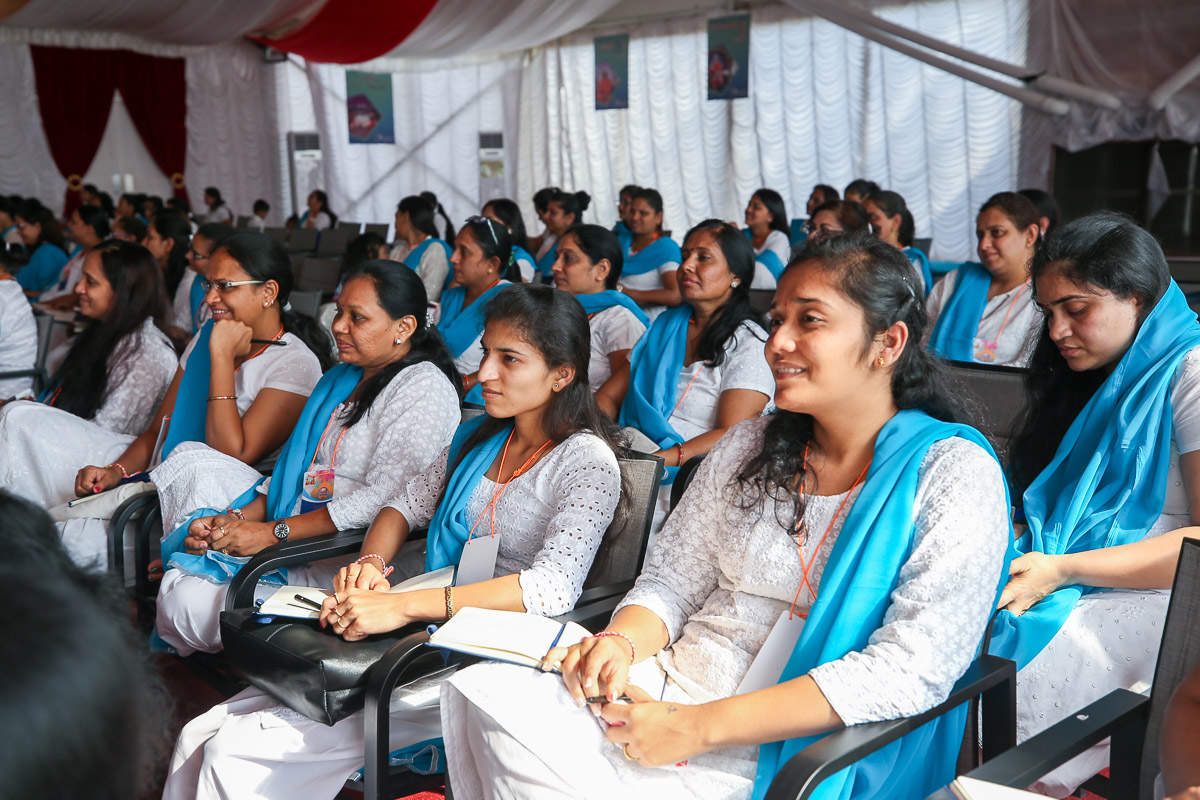 Karyakars during the shibir