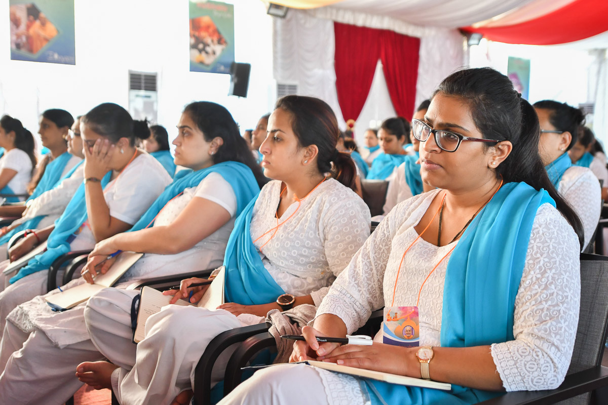 Karyakars during the shibir