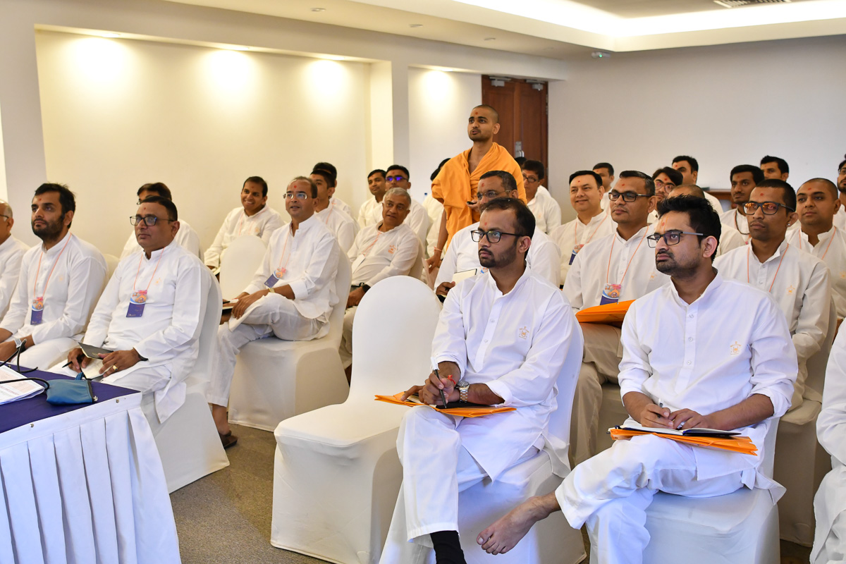 Karyakars during the shibir