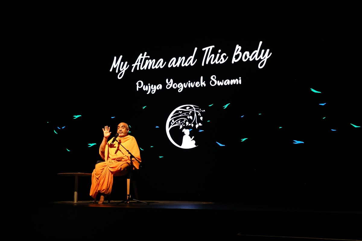 Yogvivek Swami delivers an insightful presentation