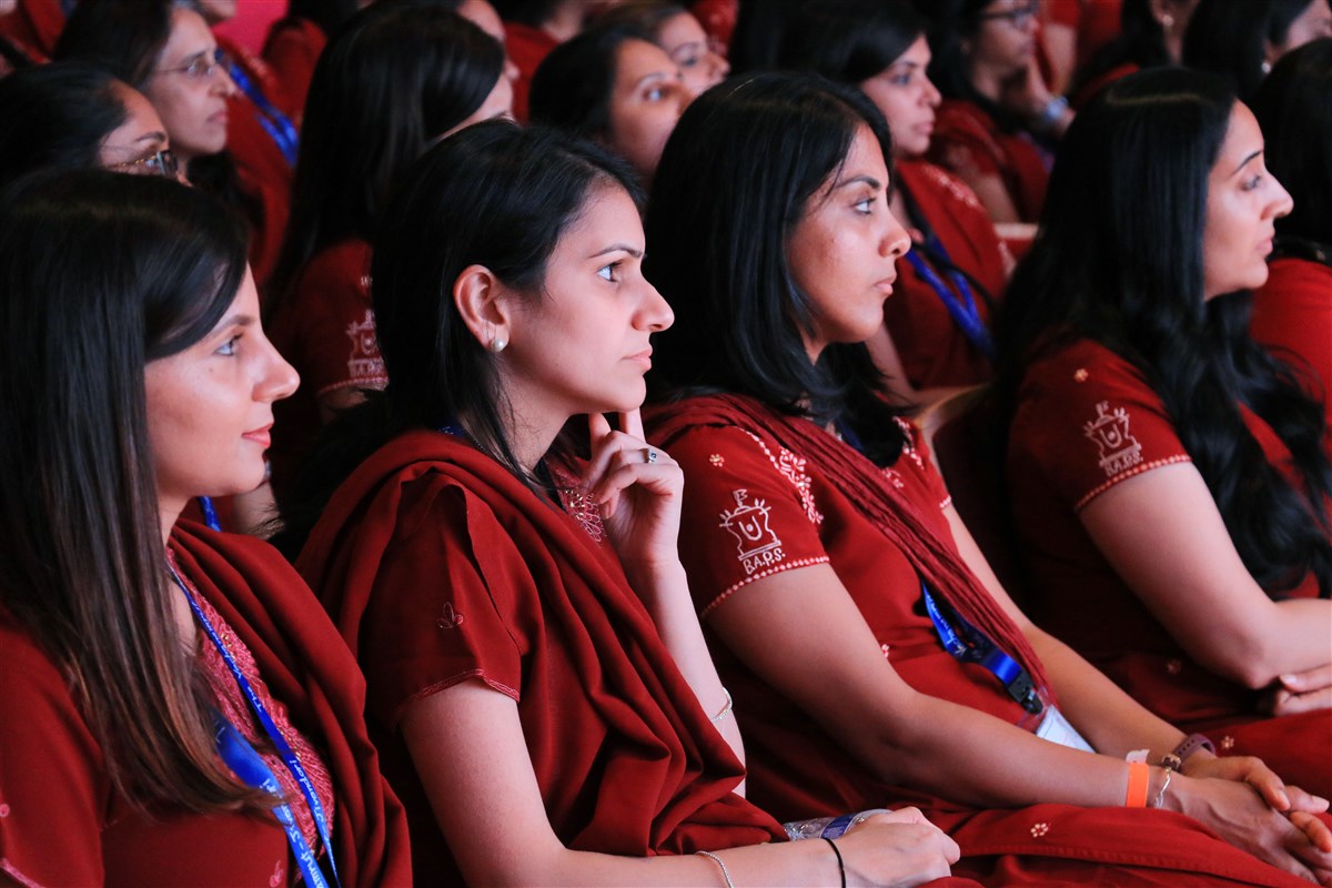 Yuvati delegates engage in the special session