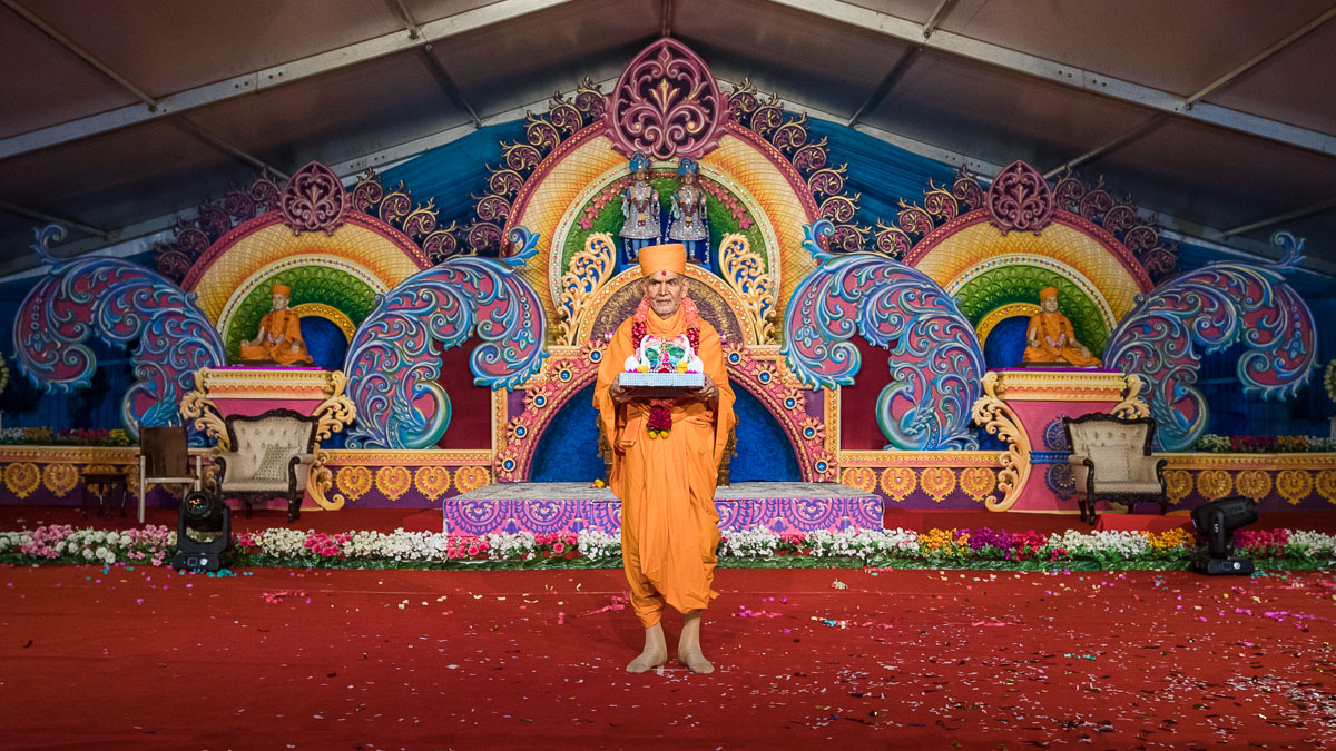 HH Mahant Swami Maharaj