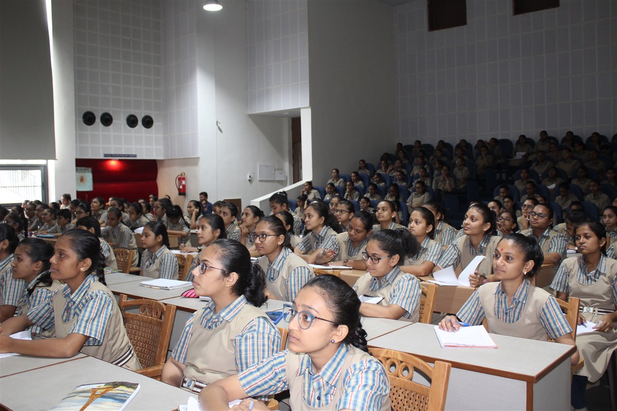 Sh. Mohit Mangal guiding the students on Campus