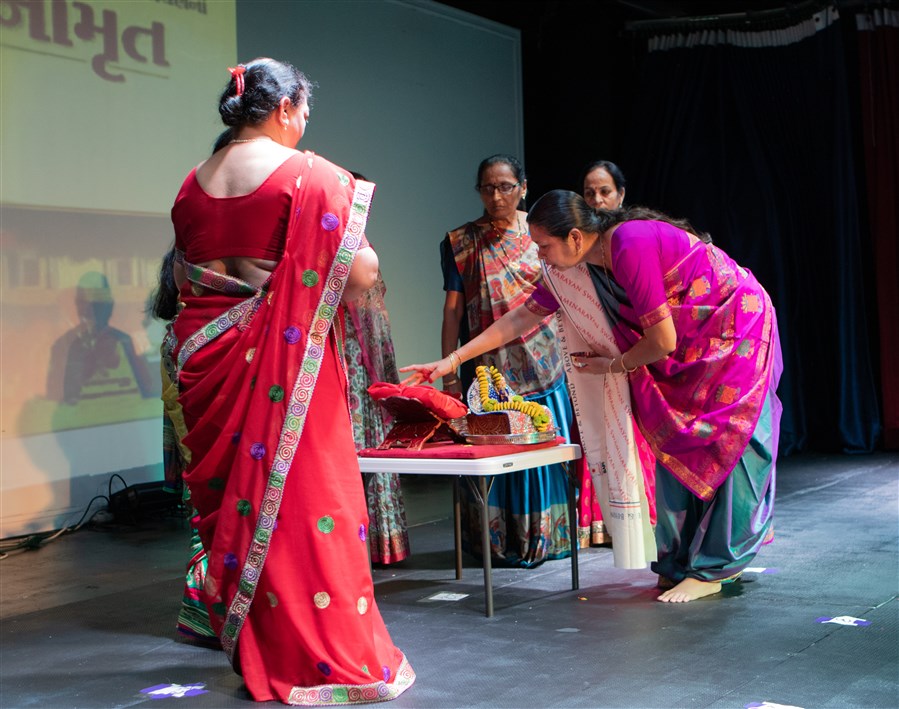 Mahant Swami Maharaj 86th Birthday Mahila Celebration 2019, New York ...