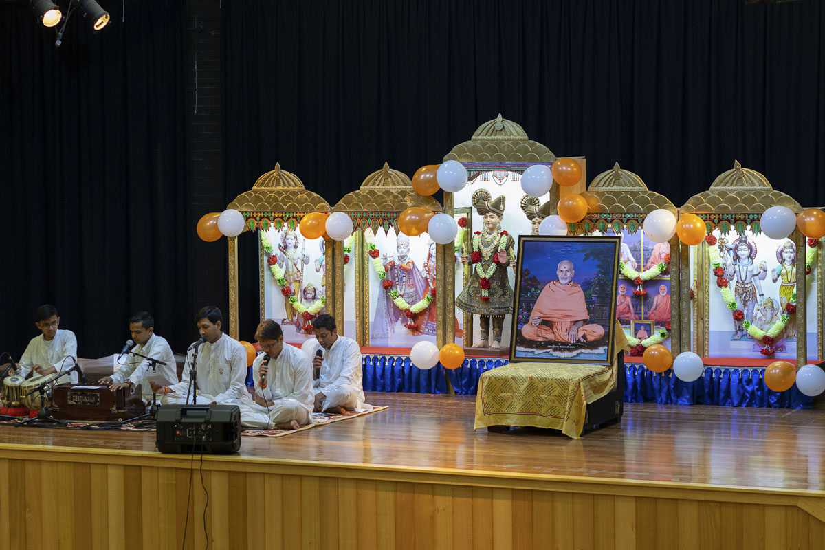 HH Mahant Swami Maharaj's 86th Birthday Celebration, Plumpton