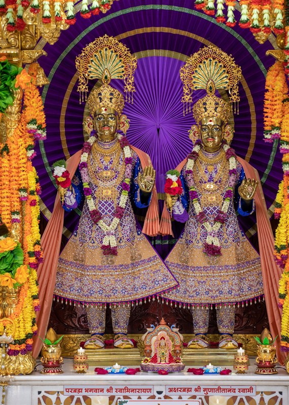 Bhagwan Swaminarayan and Aksharbrahman Gunatitanand Swami