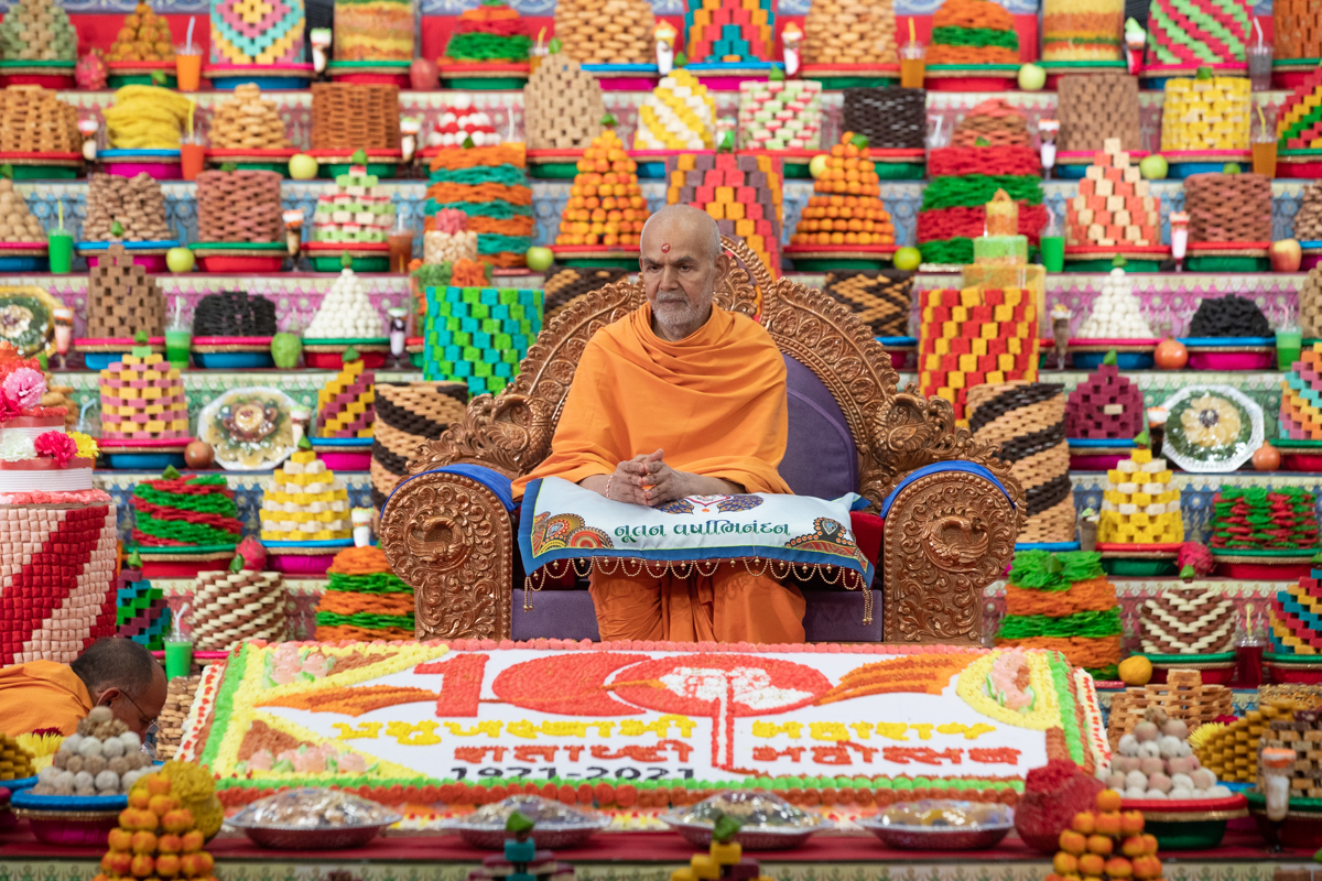 Swamishri during the assembly