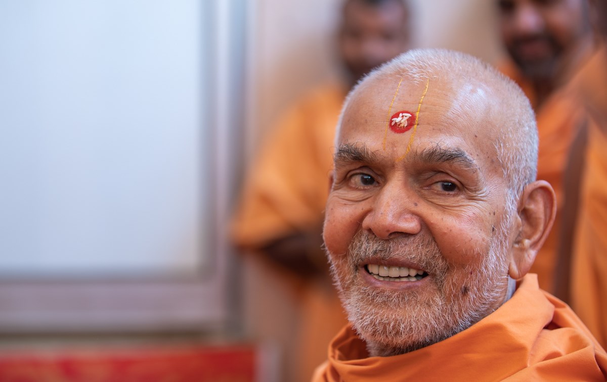 Swamishri in a divine mood