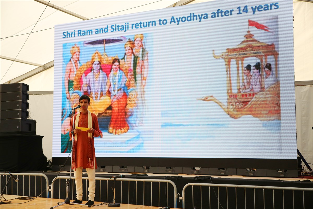 Young volunteers presented an informative and inspiring cultural programme throughout the day in the Diwali Village