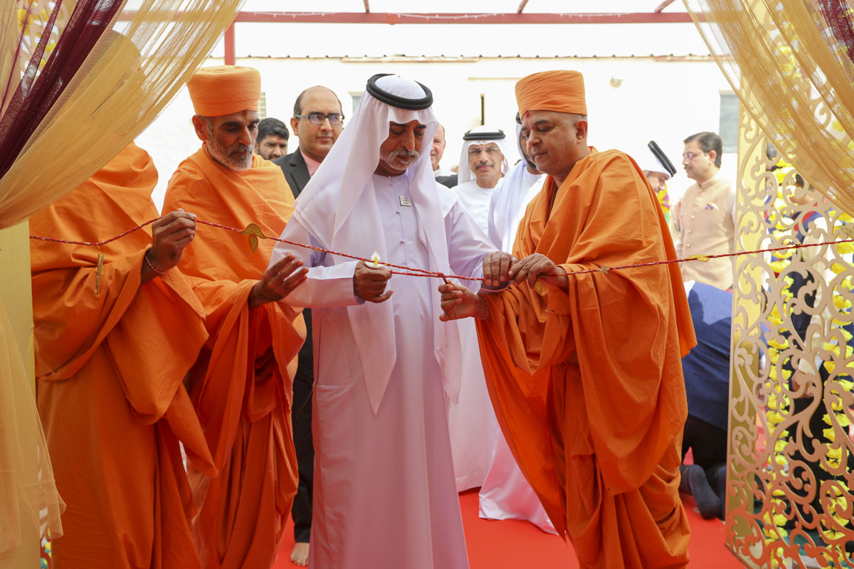 His Excellency Sheikh Nahayan Mabarak Al Nahayan inaugurates the Annakut and Diwali 2019 Event