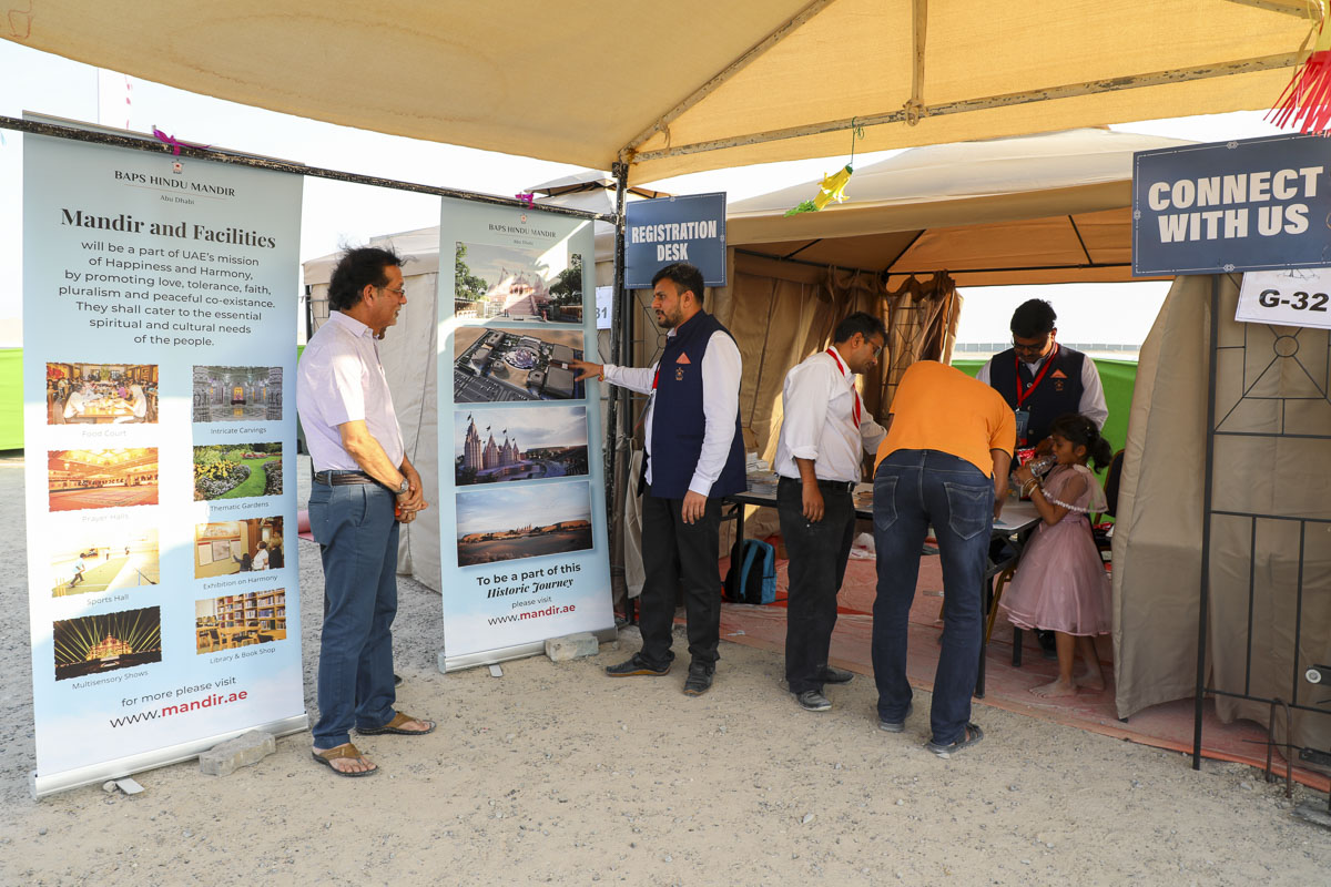 Volunteers, Annakut and Diwali  2019, BAPS Hindu Mandir, Abu Dhabi