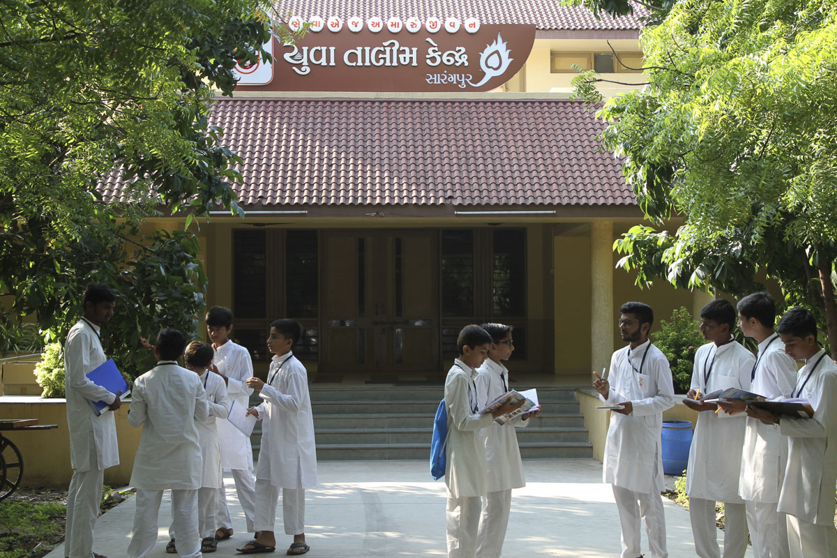 Bal Shibir for Adhiveshan Winners, Sarangpur