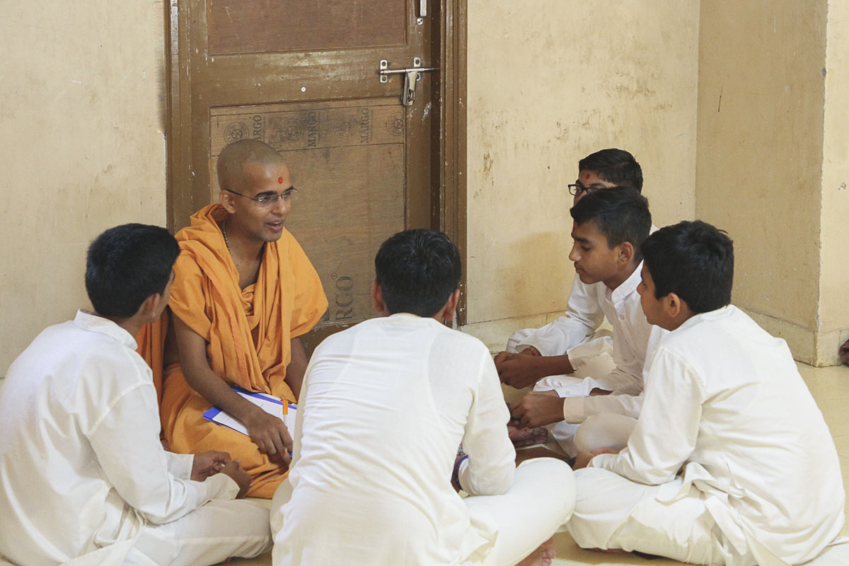 Bal Shibir for Adhiveshan Winners, Sarangpur