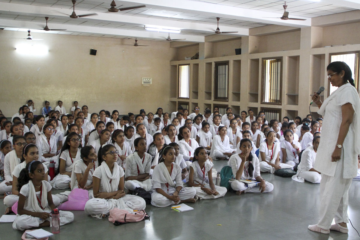 Bal Shibir for Adhiveshan Winners, Sarangpur