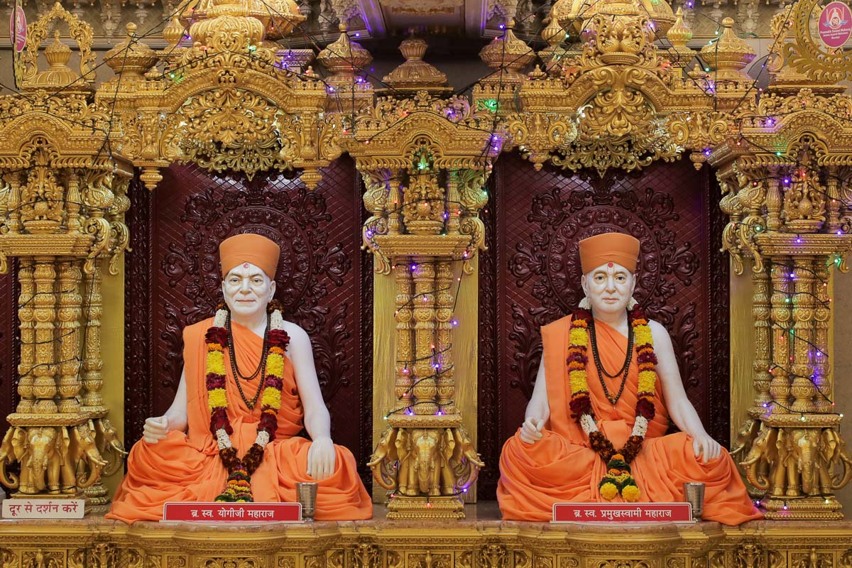 Brahmaswarup Yogiji Maharaj, Brahmaswarup Pramukh Swami Maharaj