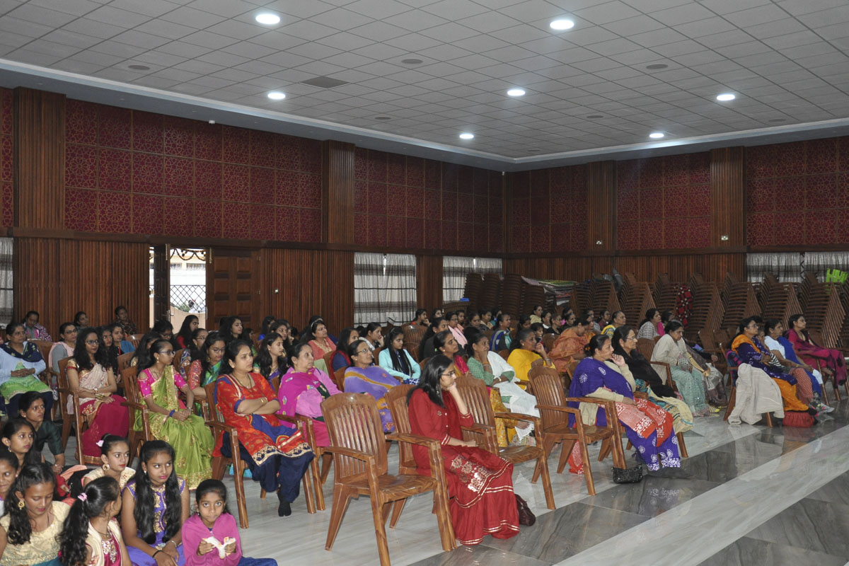 98th Birthday Celebration of Brahmaswarup Pramukh Swami Maharaj, Eldoret