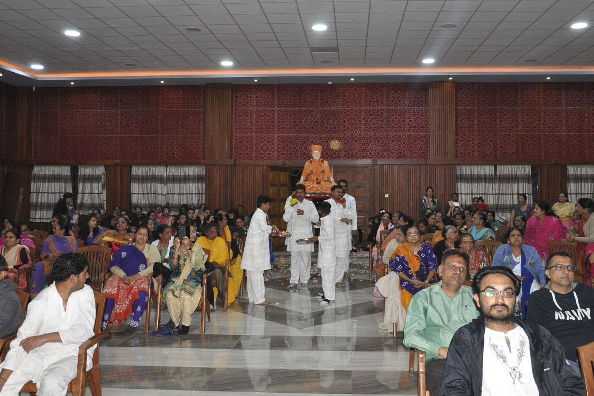 98th Birthday Celebration of Brahmaswarup Pramukh Swami Maharaj, Eldoret