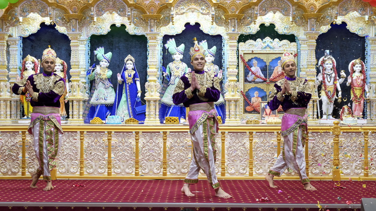 98th Birthday Celebration of Brahmaswarup Pramukh Swami Maharaj, Adelaide