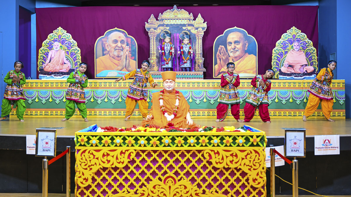 98th Birthday Celebration of Brahmaswarup Pramukh Swami Maharaj, Canberra