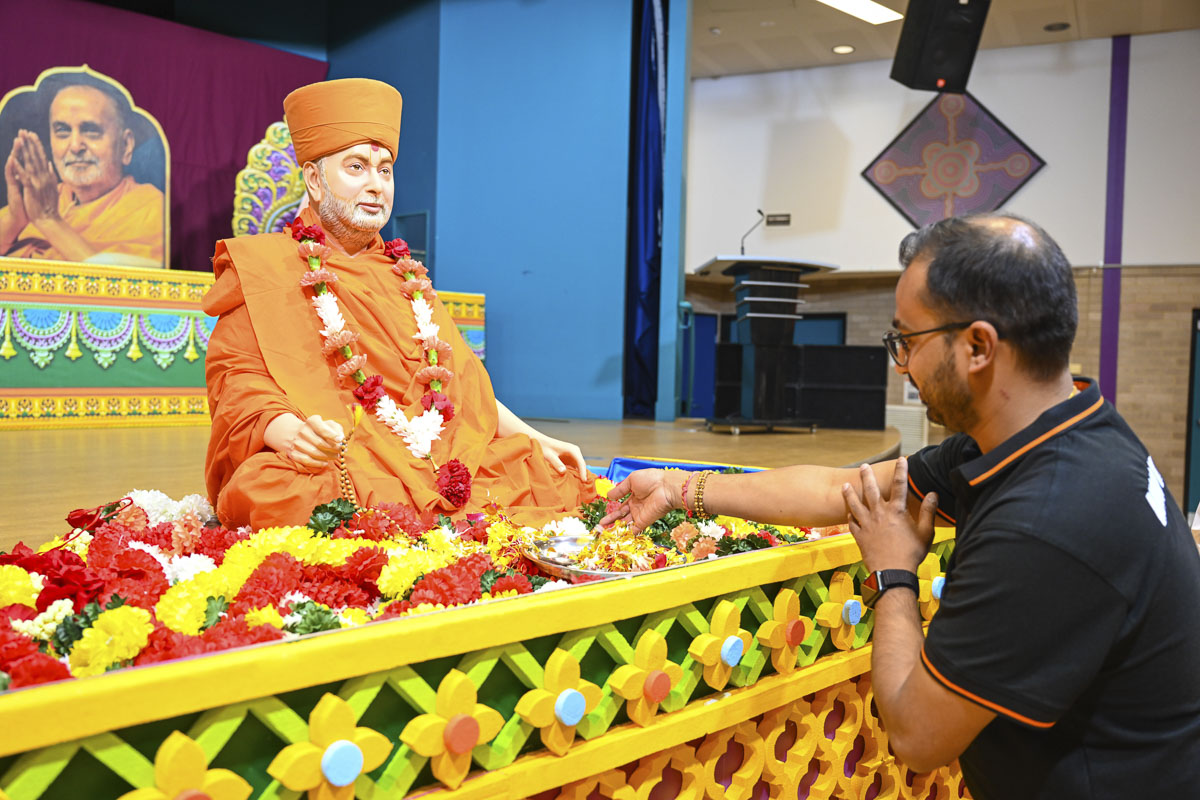 98th Birthday Celebration of Brahmaswarup Pramukh Swami Maharaj, Canberra