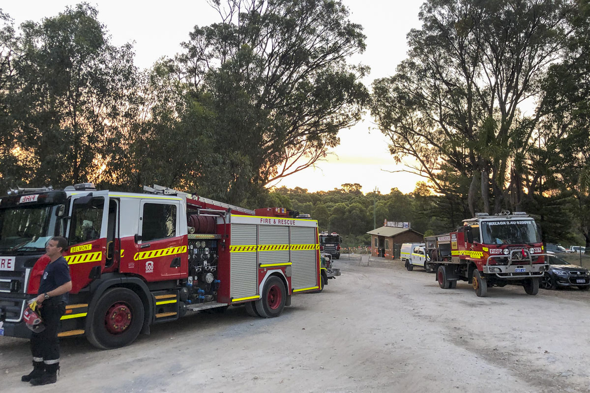BAPS Assists in Western Australia Yanchep Bush Fire Relief Work, Perth