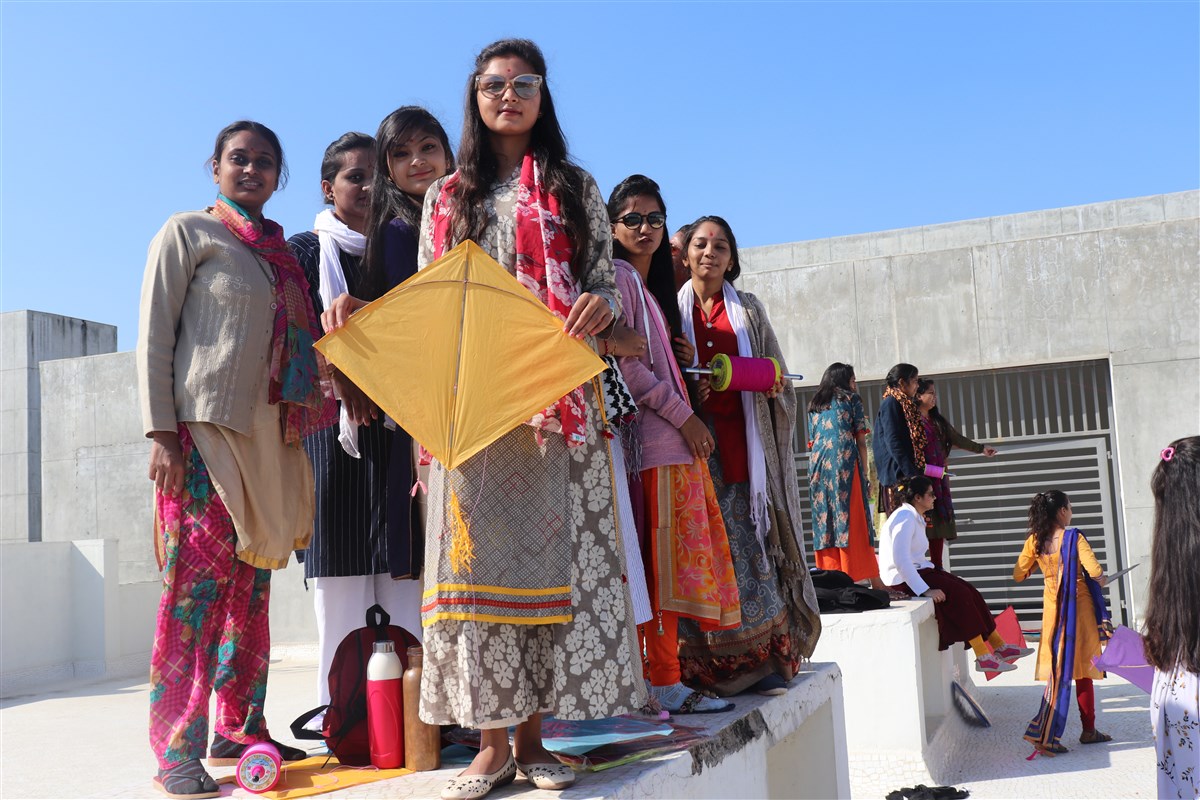 Kite flying festival Celebration at BAPS  Swaminarayan Vidyamandir Randesan