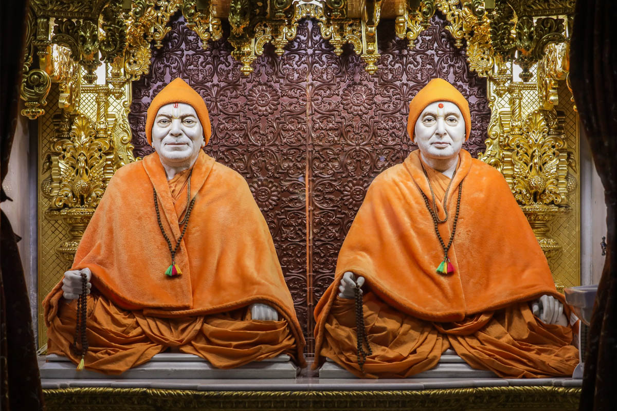 Brahmaswarup Yogiji Maharaj and Brahmaswarup Pramukh Swami Maharaj