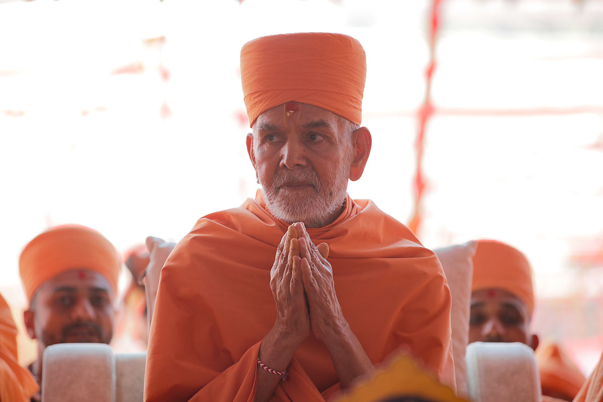 Swamishri during the yagna rituals