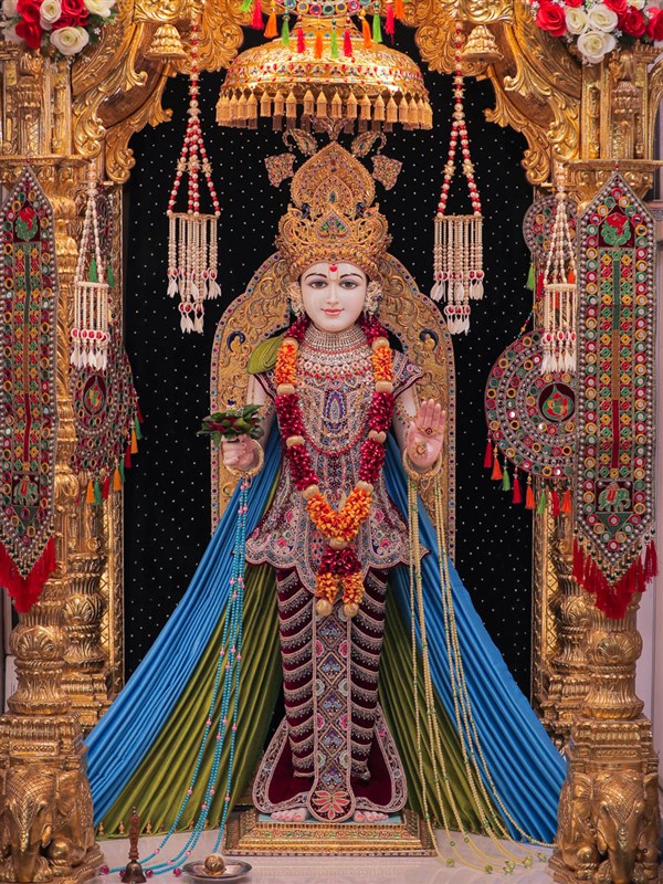 Shri Ghanshyam Maharaj, BAPS Shri Swaminarayan Mandir, Atladara