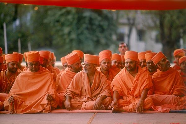 Sadhus who had formerly graduated as youths from Sardar Patel University