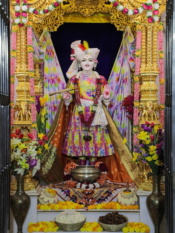 Shri Ghanshyam Maharaj, BAPS Shri Swaminarayan Mandir, Gadhada