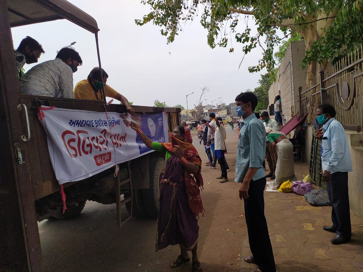BAPS Community Services During the Coronavirus Lockdown, Ahmedabad