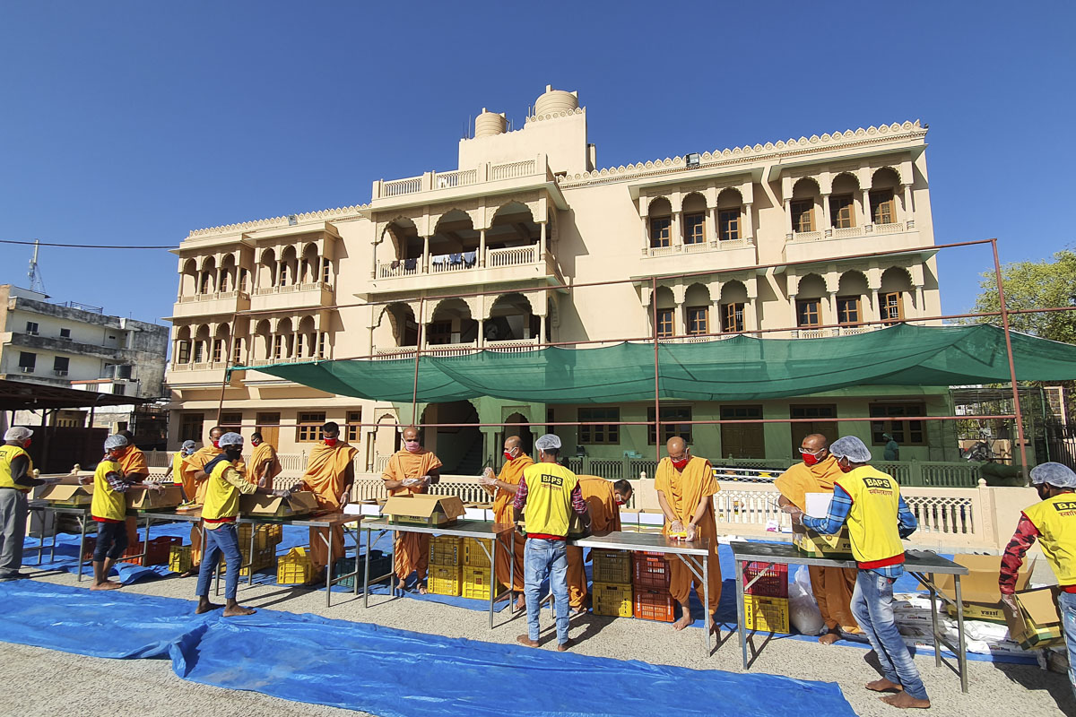 BAPS Community Services During the Coronavirus Lockdown, Jaipur