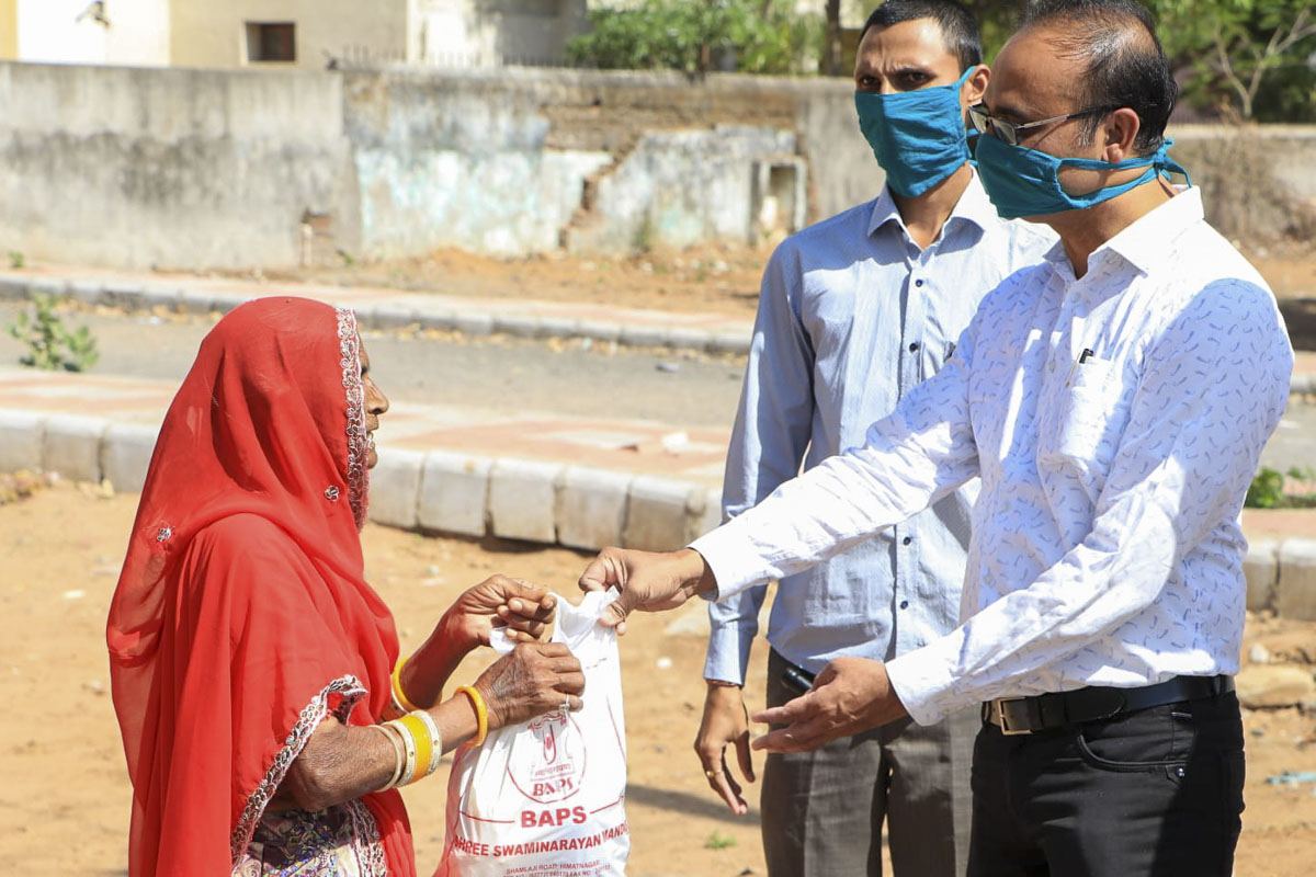 BAPS Community Services During the Coronavirus Lockdown, Himmatnagar