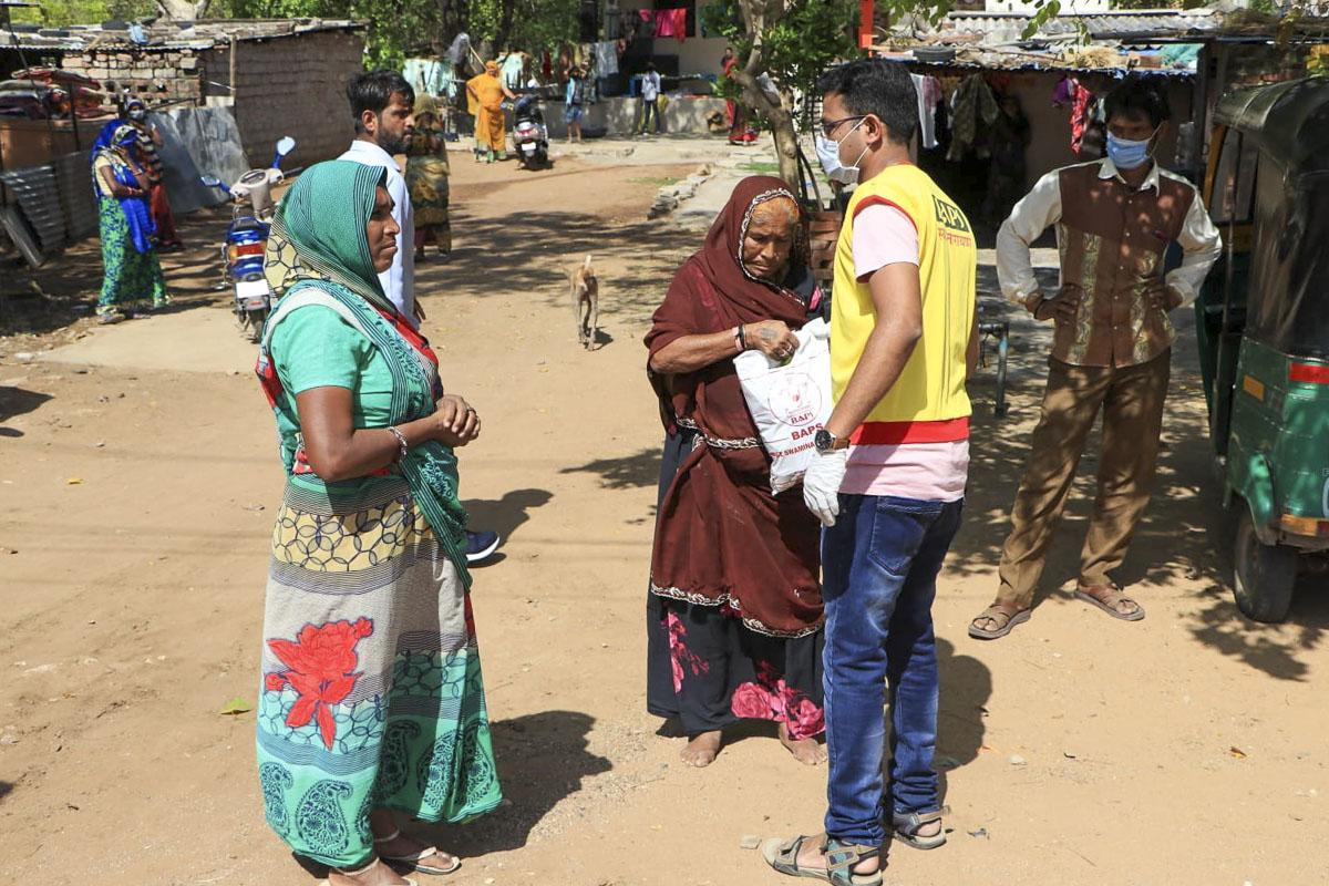 BAPS Community Services During the Coronavirus Lockdown, Himmatnagar