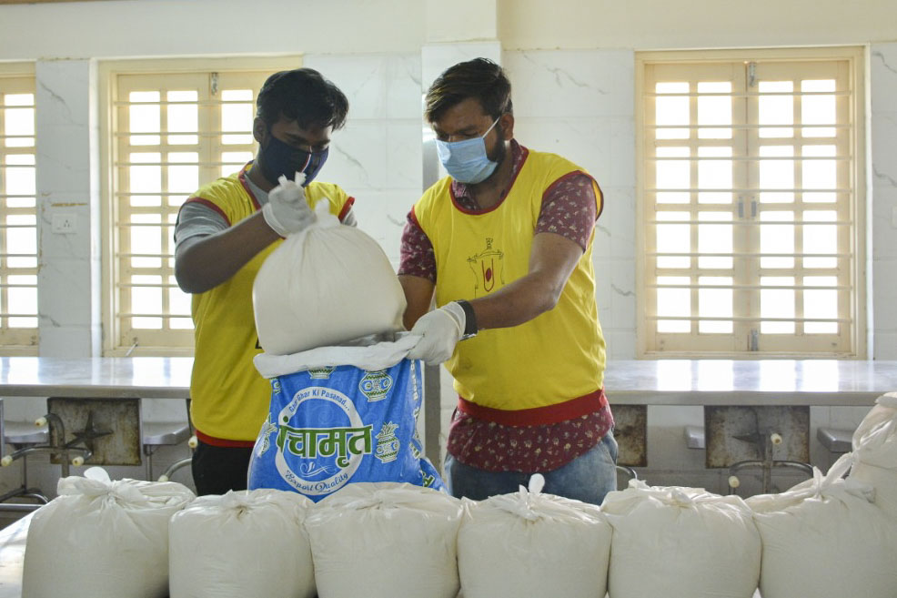 BAPS Community Services During the Coronavirus Lockdown, Himmatnagar