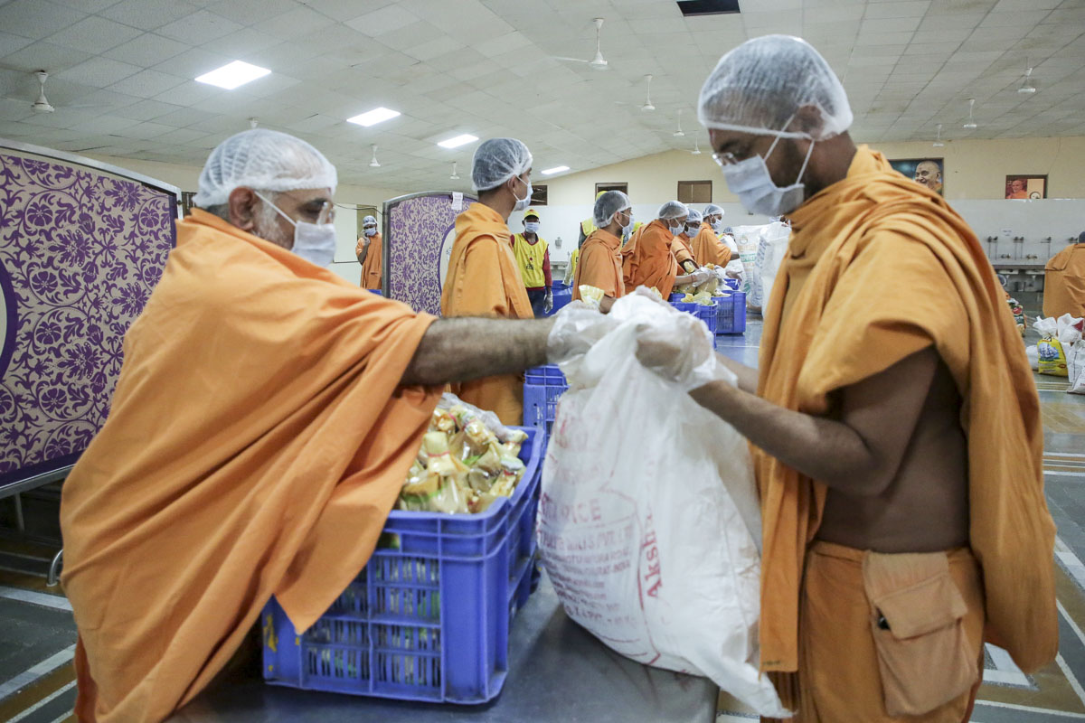 BAPS Community Services During the Coronavirus Lockdown, Sarangpur
