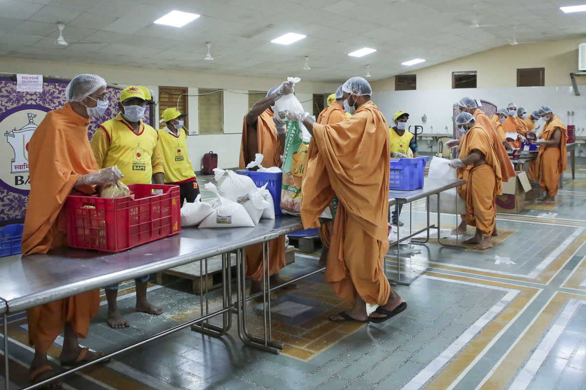 BAPS Community Services During the Coronavirus Lockdown, Sarangpur