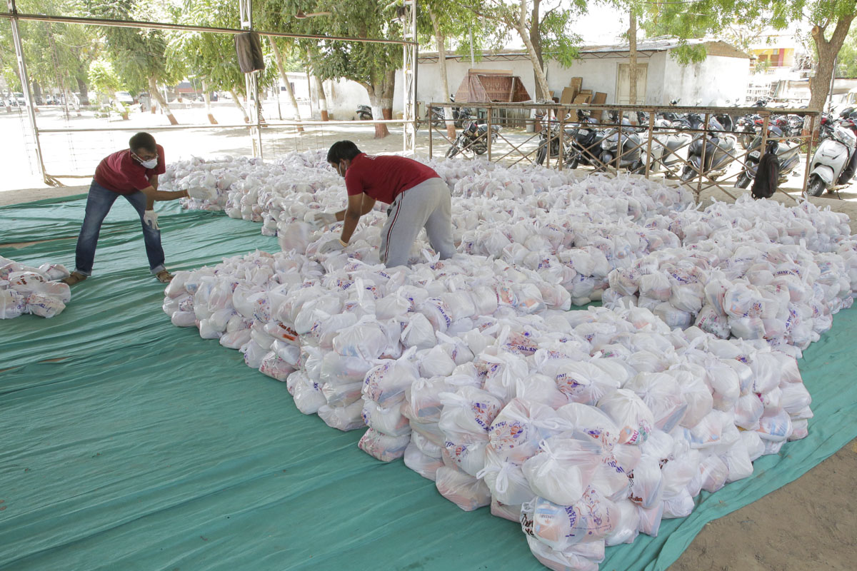 BAPS Community Services During the Coronavirus Lockdown, Atladara