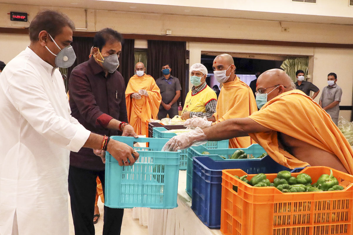 BAPS Community Services During the Coronavirus Lockdown, Mumbai